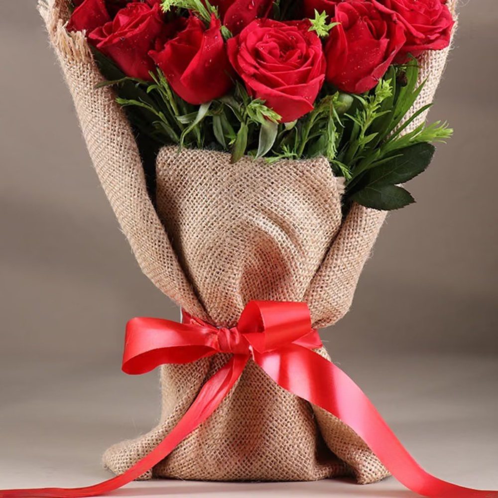 Red Roses In Jute Wrapping (3) Red Roses In Jute Wrapping 3 Happy Gift